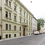 200 Meter To Vltava River, City Center!